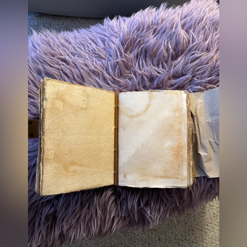 Leather journal - Picture 2 of 5